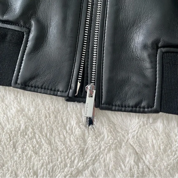 SOLD on lnsta: BADDEST.OUT.THERE2 - Picture 10 of 15